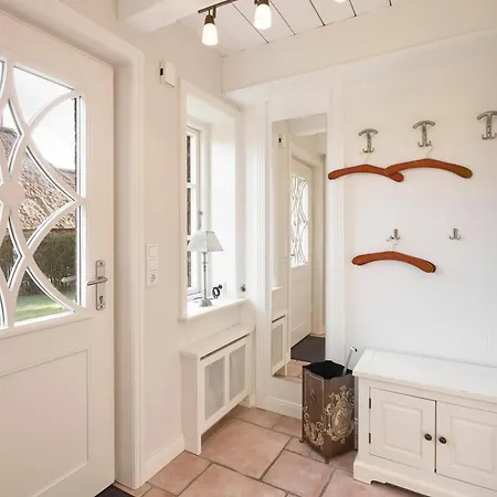 Reethues Maj - Links Semesterbostad Utersum