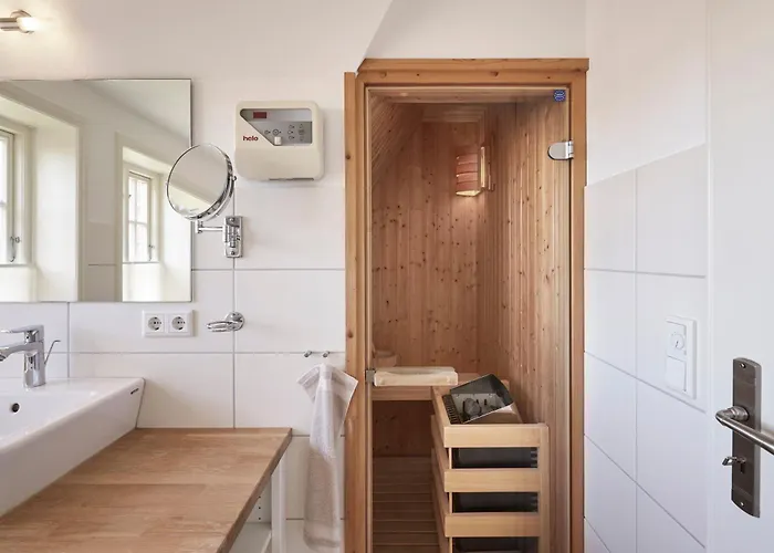 Reethues Maj - Links