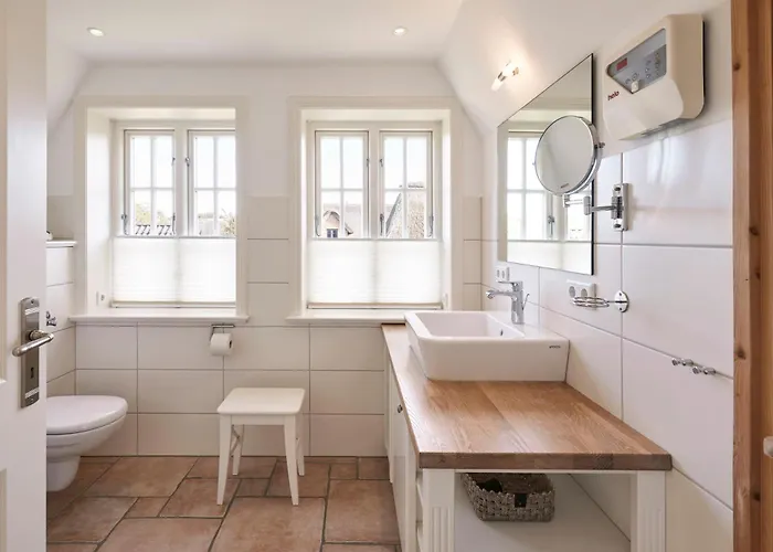 Reethues Maj - Links