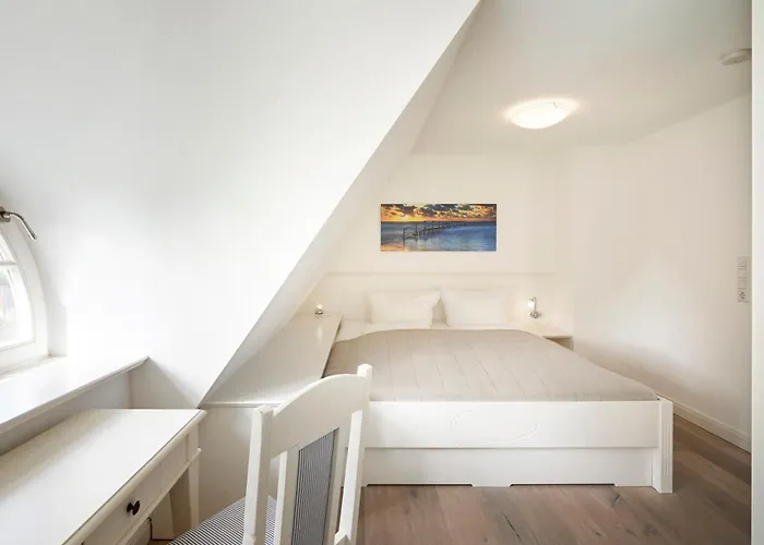 Reethues Maj - Links *