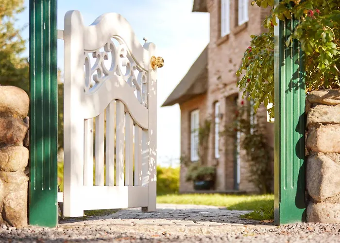 Reethues Maj - Links